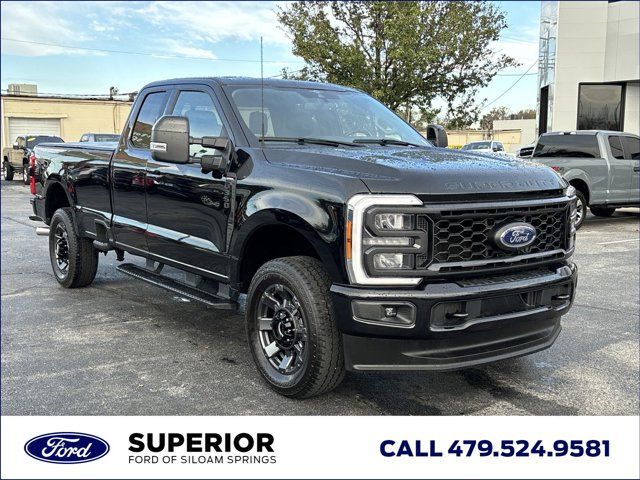 2023 Ford F-350 Lariat