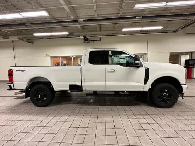 2023 Ford F-350 XLT