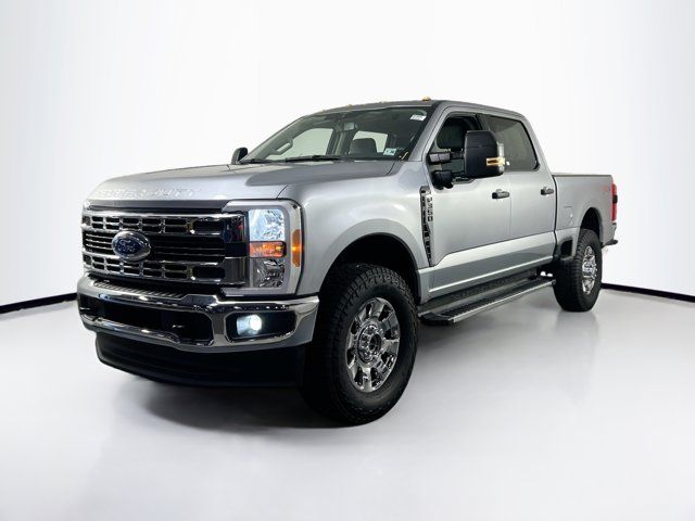 2023 Ford F-350 XLT