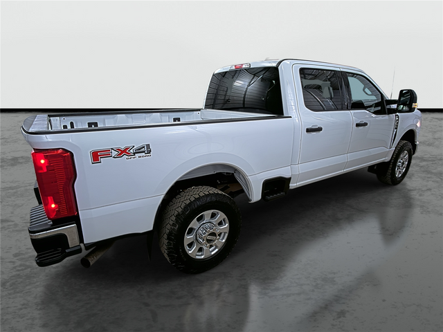 2023 Ford F-350 XLT