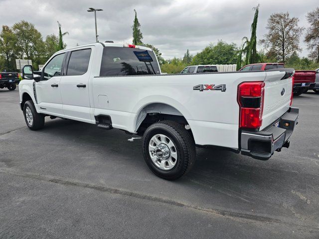 2023 Ford F-350 XLT