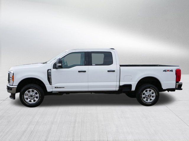 2023 Ford F-350 XLT