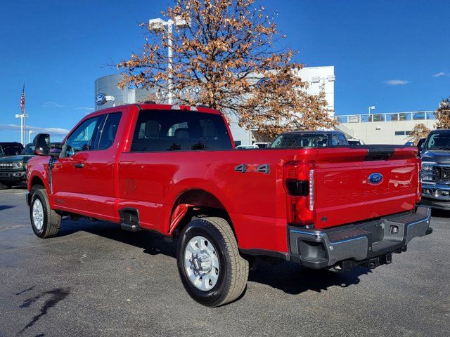 2023 Ford F-350 XLT