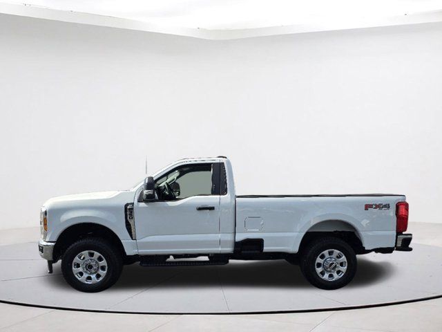 2023 Ford F-350 XLT