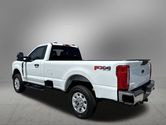 2023 Ford F-350 XLT