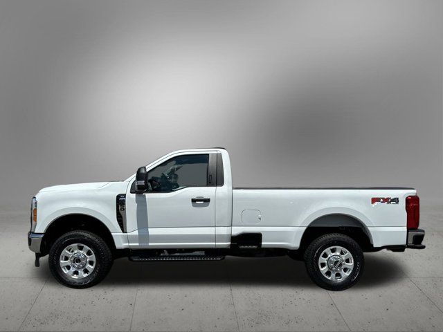 2023 Ford F-350 XLT