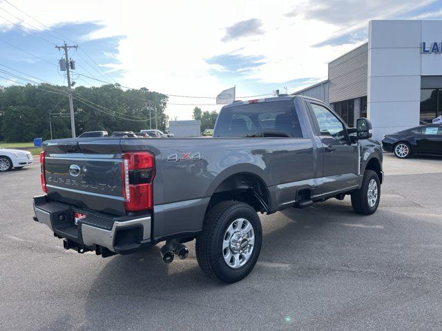 2023 Ford F-350 XLT