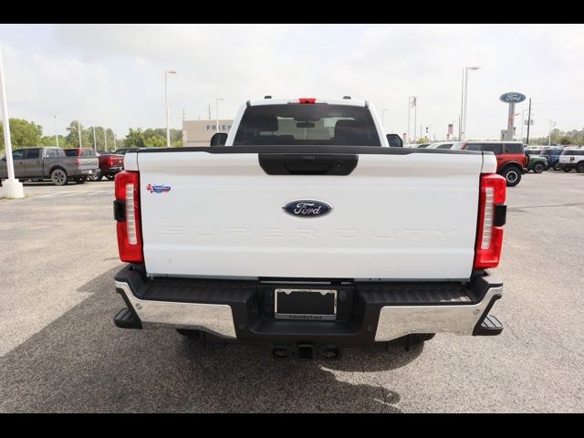 2023 Ford F-350 XLT