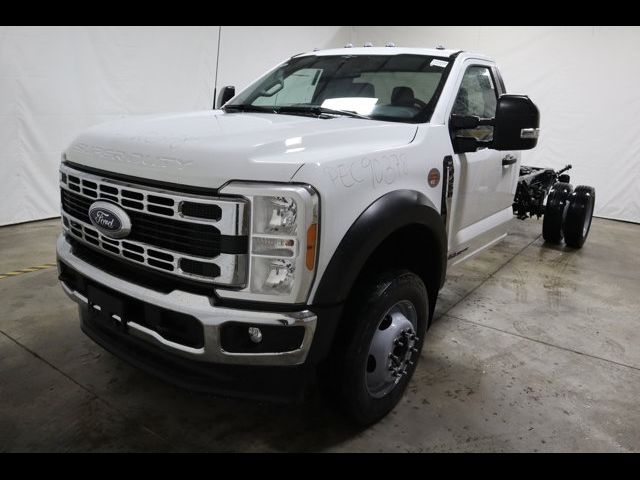 2023 Ford F-450 