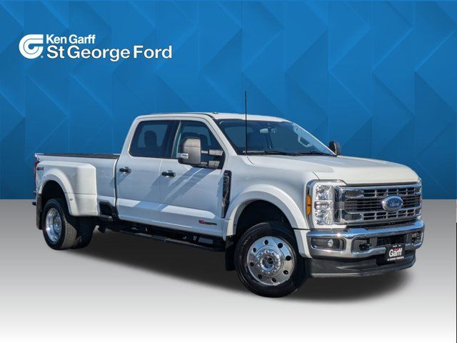 2023 Ford F-450 XLT