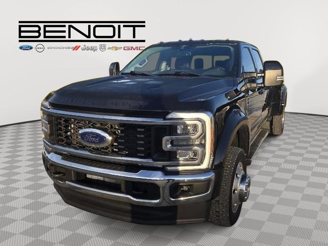 2023 Ford F-450 Lariat