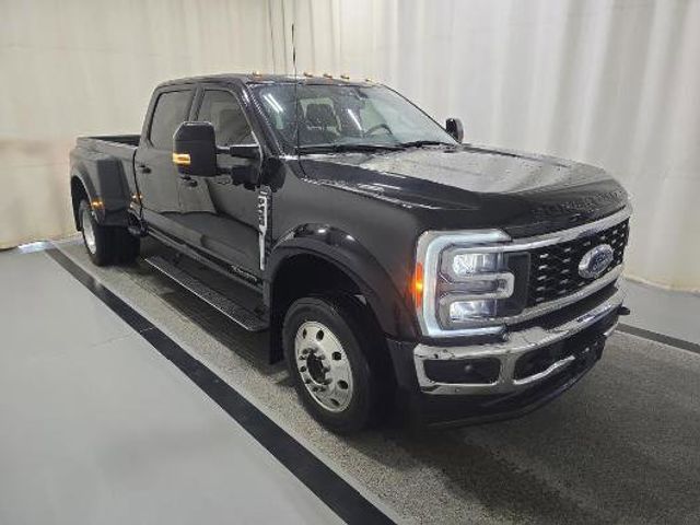 2023 Ford F-450 Lariat