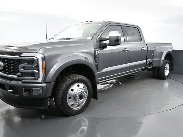 2023 Ford F-450 Platinum