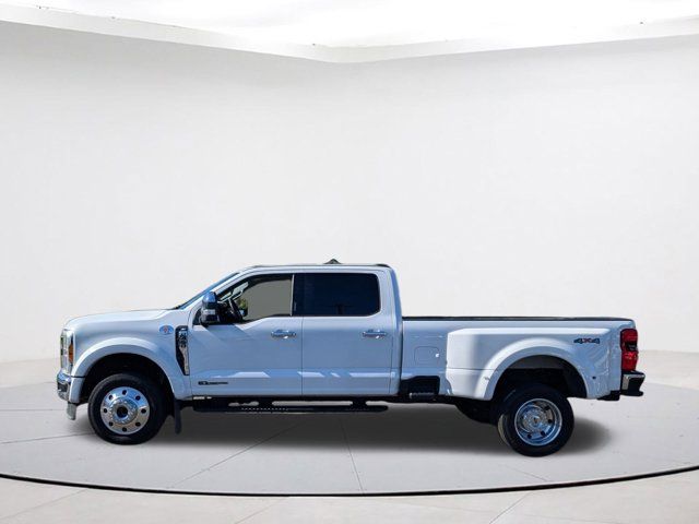 2023 Ford F-450 XLT