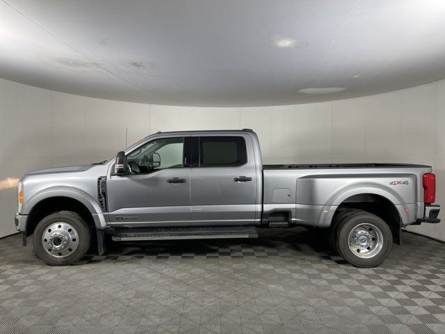 2023 Ford F-450 XLT