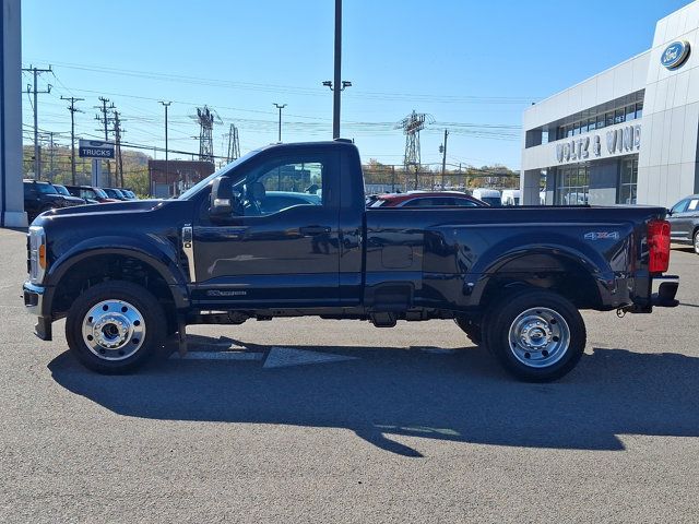 2023 Ford F-450 XLT