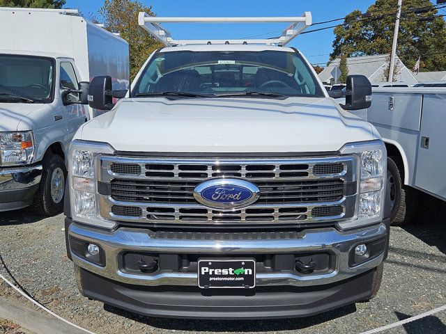 2023 Ford F-550 XL