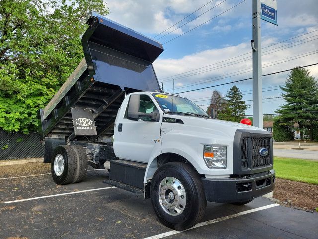 2023 Ford F-650 Base