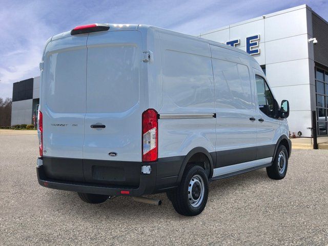 2023 Ford Transit Base