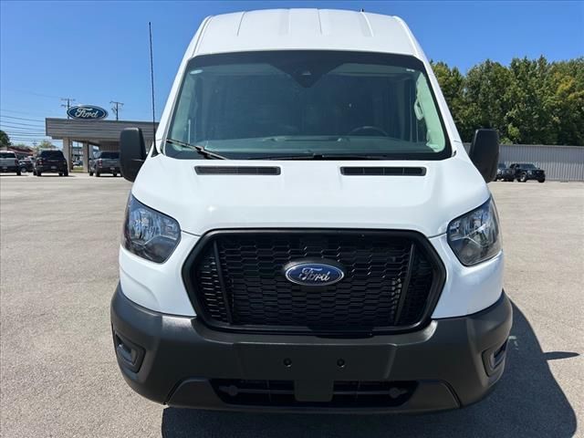 2023 Ford Transit Base