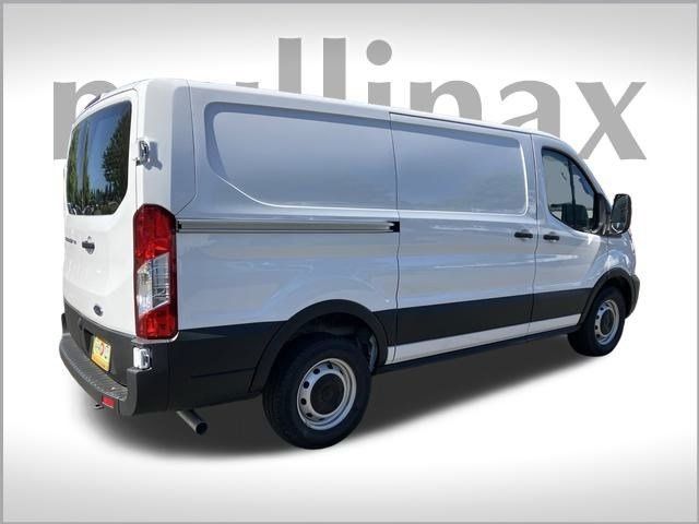 2023 Ford Transit Base