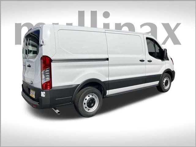 2023 Ford Transit Base