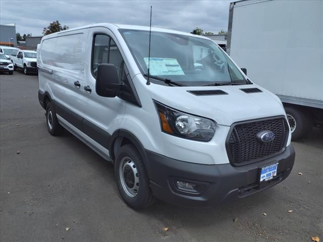 2023 Ford Transit Base