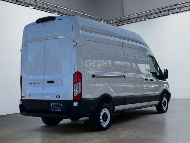 2023 Ford Transit Base