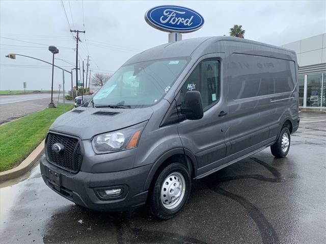 2023 Ford Transit Base