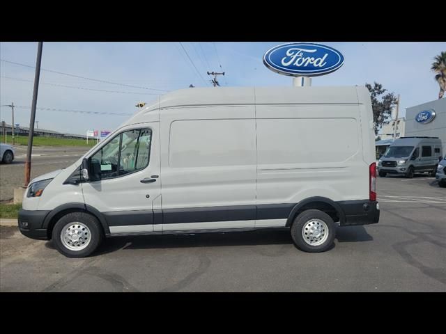 2023 Ford Transit Base