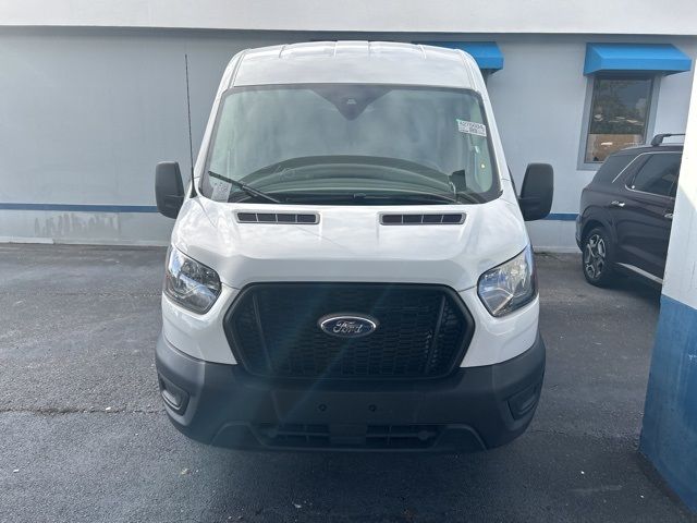 2023 Ford Transit Base