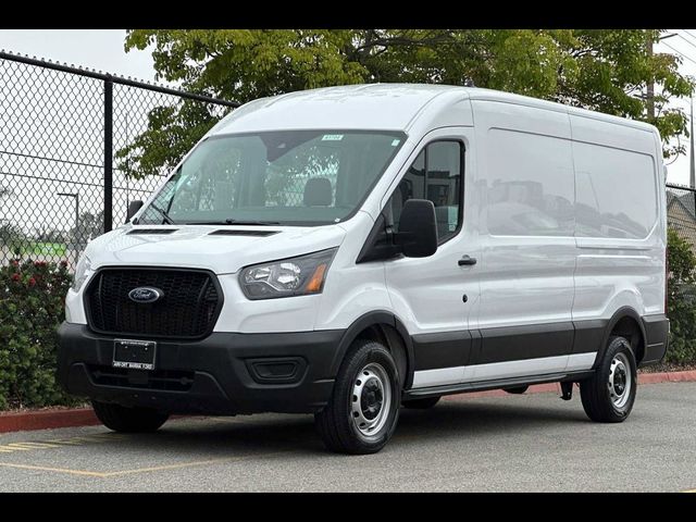 2023 Ford Transit Base