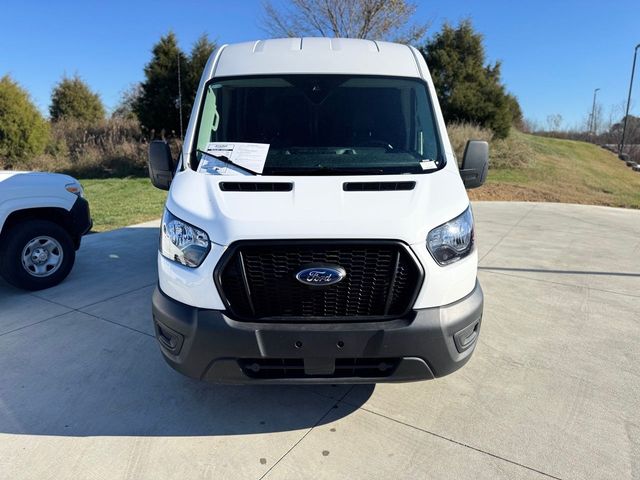 2023 Ford Transit Base