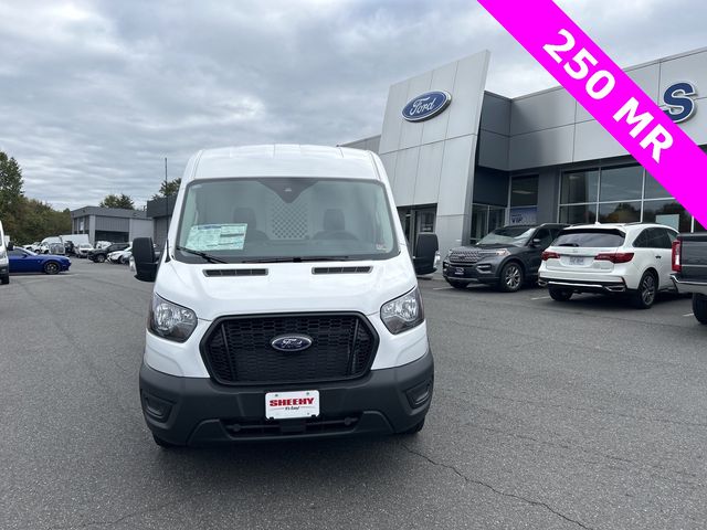 2023 Ford Transit Base