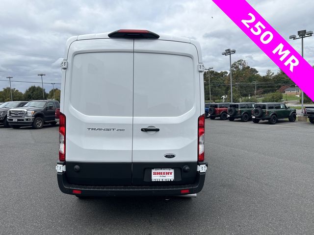 2023 Ford Transit Base