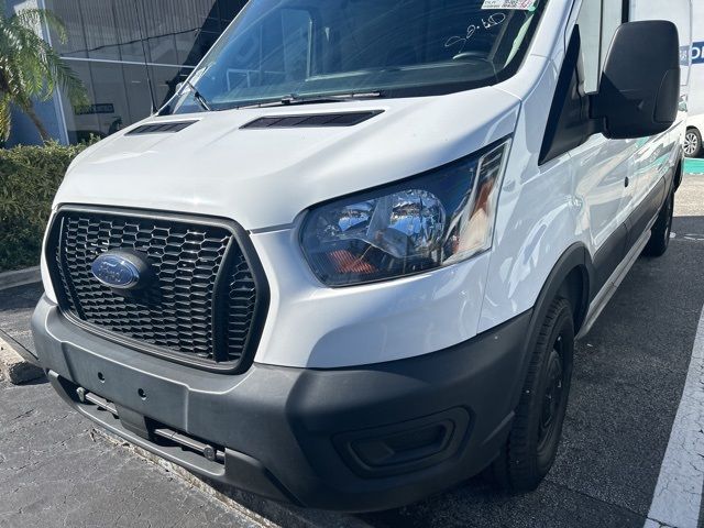 2023 Ford Transit Base