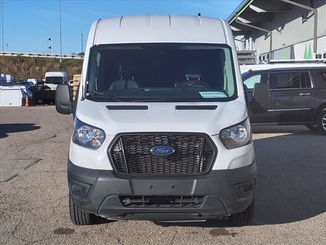 2023 Ford Transit Base