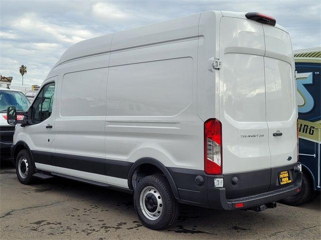 2023 Ford Transit Base
