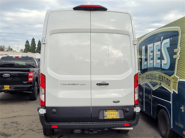 2023 Ford Transit Base