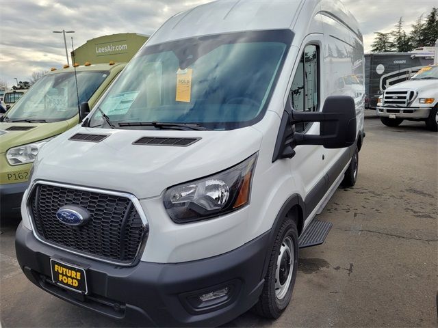 2023 Ford Transit Base