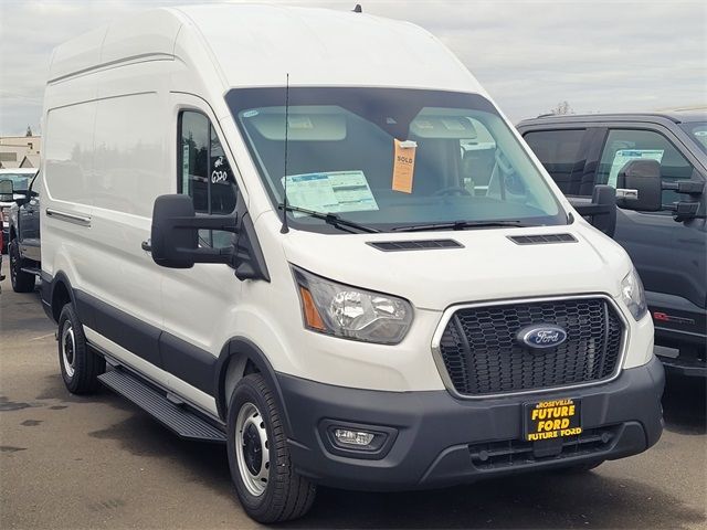 2023 Ford Transit Base