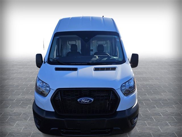 2023 Ford Transit Base