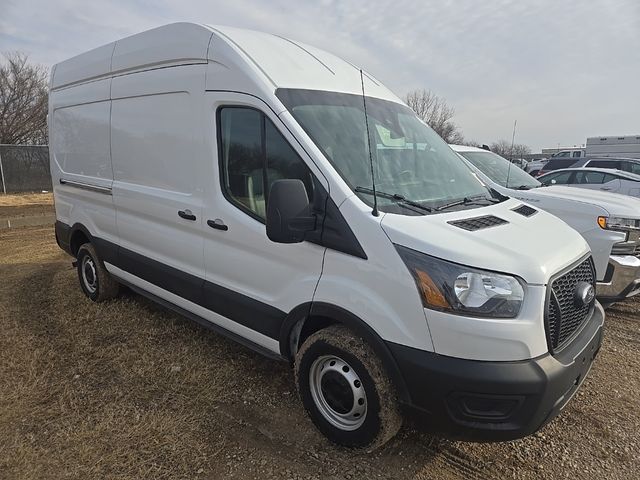 2023 Ford Transit Base