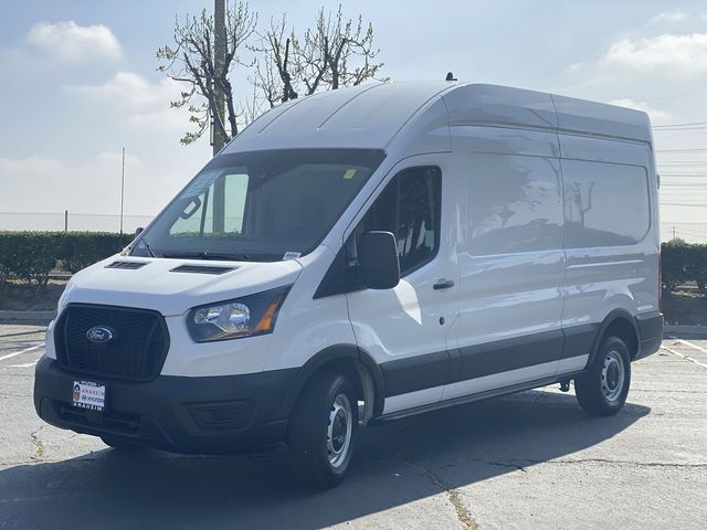 2023 Ford Transit Base