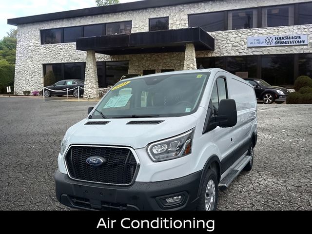 2023 Ford Transit Base