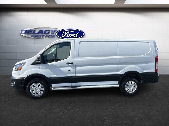 2023 Ford Transit Base