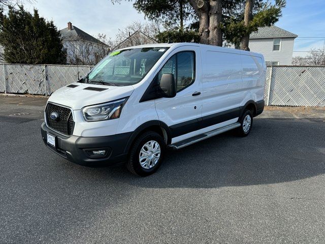 2023 Ford Transit Base