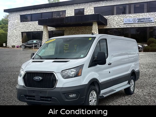 2023 Ford Transit Base