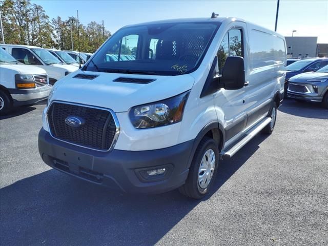 2023 Ford Transit Base