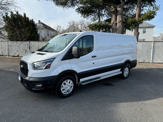 2023 Ford Transit Base